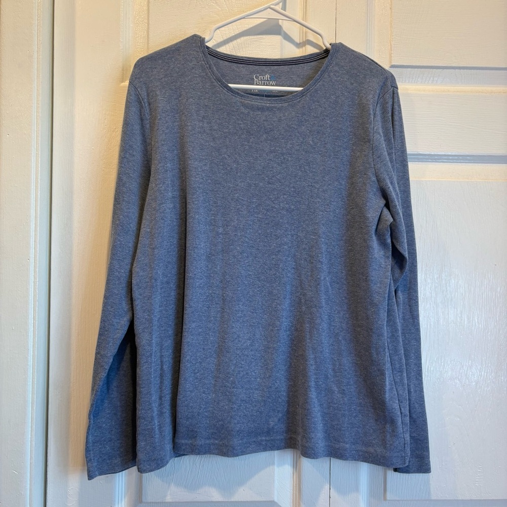 Croft & Barrow Blue Long Sleeve “The Classic Tee” T-Shirt - Size Large